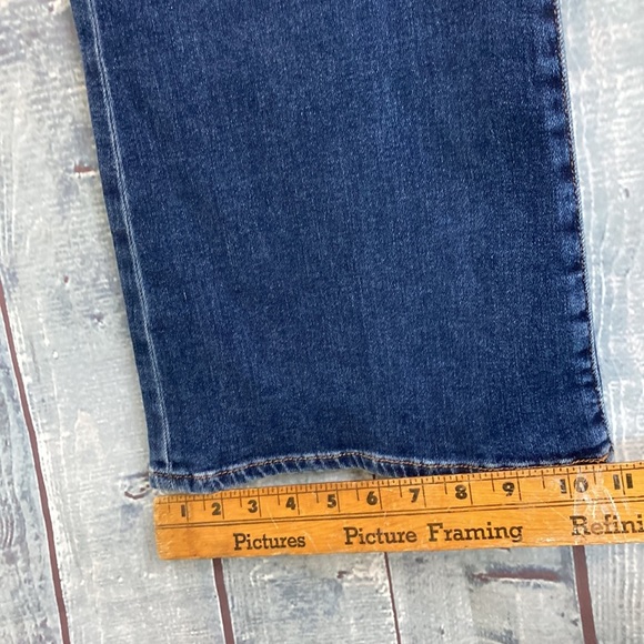 Good American Good Legs Flare Split Pocket Jeans Size 12/31 Elevated Basic - Picture 8 of 15